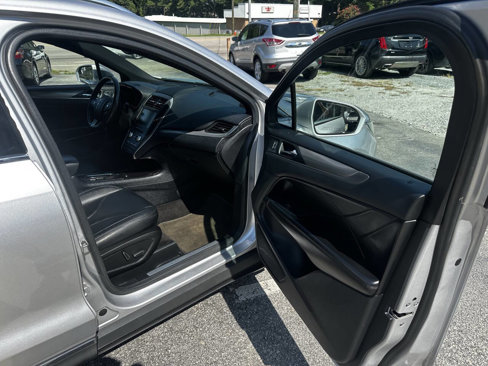 Used 2015 Lincoln MKC FWD image 18