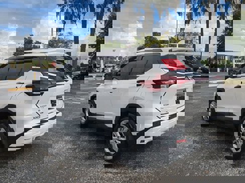 Certified 2021 Nissan Kicks S image 6