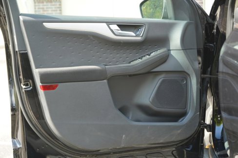 Used 2020 Ford Escape SE image 22