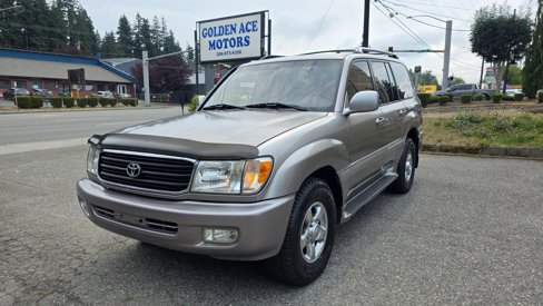 Used 2001 Toyota Land Cruiser image 1