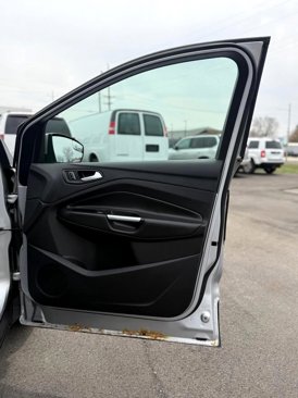 Used 2016 Ford Escape SE image 15