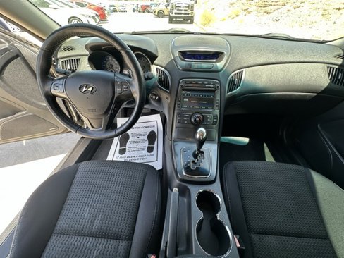 Used 2012 Hyundai Genesis 2.0T image 27