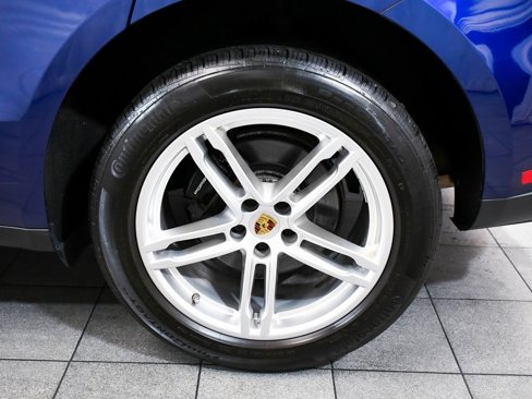 Used 2022 Porsche Macan image 8