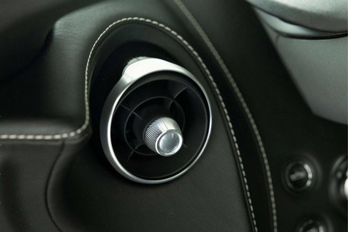 Used 2020 McLaren GT image 27