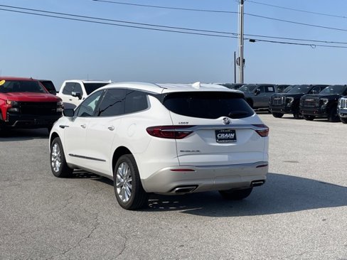 Used 2021 Buick Enclave Essence w/ Sound and Sites Package image 5
