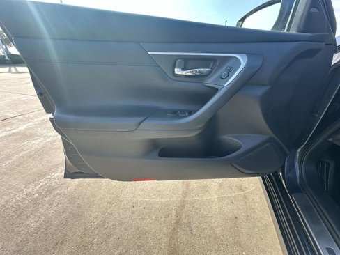 Used 2017 Nissan Altima 2.5 SL w/ Moonroof Package image 22