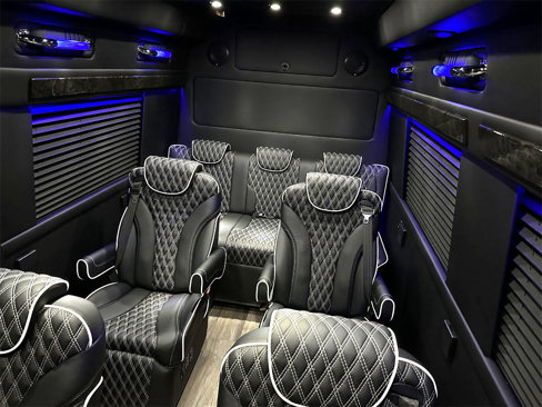 Used 2023 Mercedes-Benz Sprinter 3500 image 25