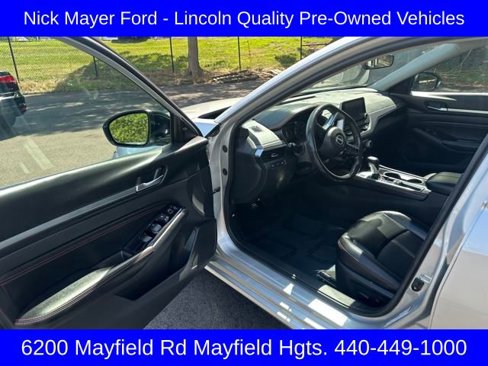 Used 2023 Nissan Altima 2.5 SR image 9