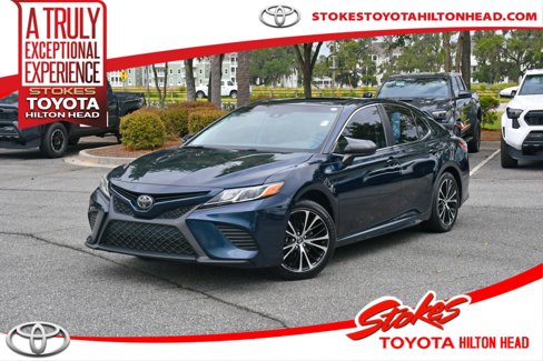 Used 2018 Toyota Camry SE image 1