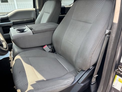 Used 2015 Ford F150 XLT image 16
