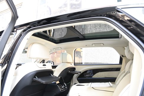 New 2025 Bentley Bentayga Extended Wheelbase image 20