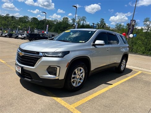 Used 2022 Chevrolet Traverse LS image 4