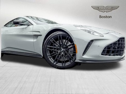 New 2025 Aston Martin V8 Vantage Coupe image 4