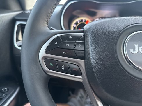 Used 2022 Jeep Cherokee Limited image 18