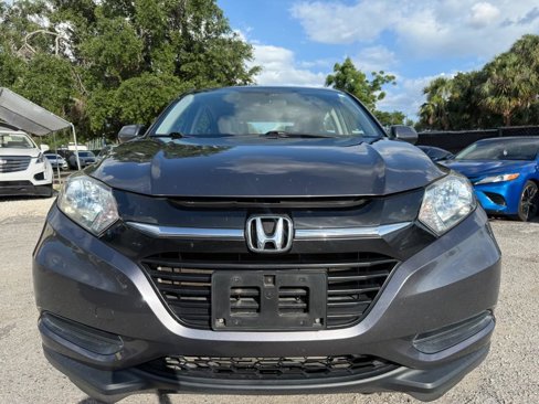 Used 2017 Honda HR-V LX image 2