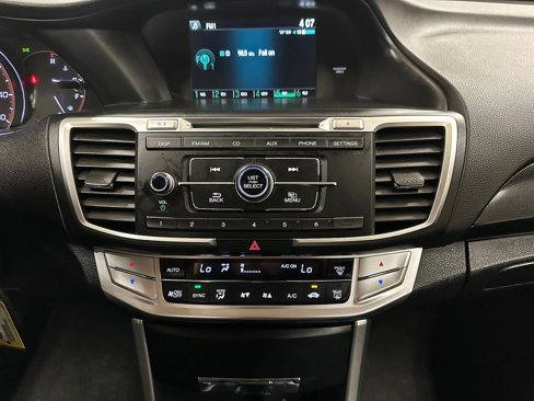 Used 2015 Honda Accord Sport image 12