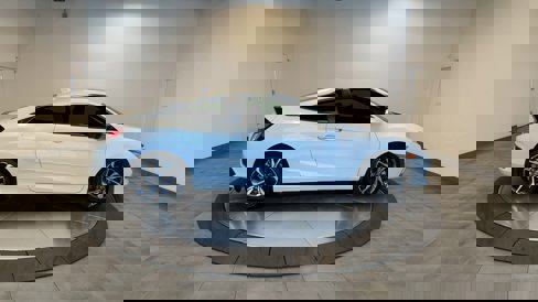 Used 2020 Honda Civic Touring image 9
