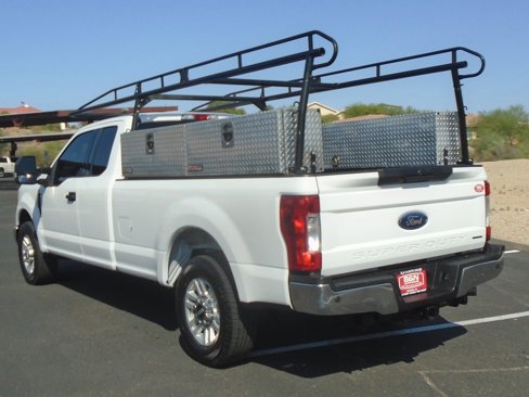 Used 2017 Ford F250 XLT image 3