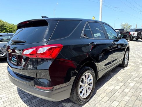 Used 2020 Chevrolet Equinox LS w/ LS Convenience Package image 7