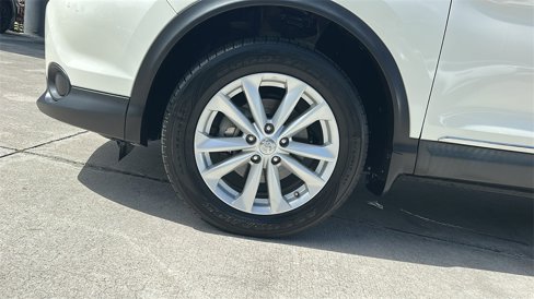 Used 2018 Nissan Rogue Sport SV image 11