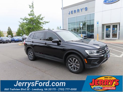 Used 2019 Volkswagen Tiguan SE image 1