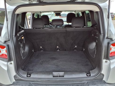Used 2020 Jeep Renegade Sport w/ Sport Appearance Group image 28