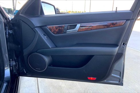 Used 2013 Mercedes-Benz C 250 Sedan image 19