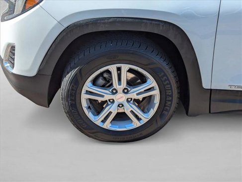 Used 2019 GMC Terrain SLE image 9