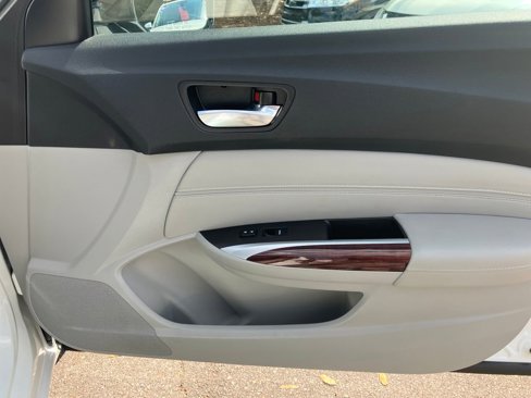 Used 2016 Acura TLX image 30