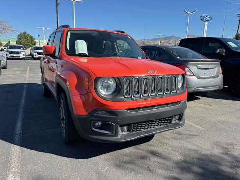 Used 2017 Jeep Renegade Latitude w/ Popular Equipment Group image 6