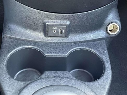 Used 2018 Nissan Versa SV image 22