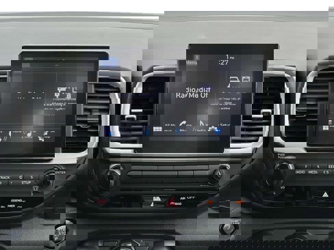 New 2025 Hyundai Venue SEL image 19