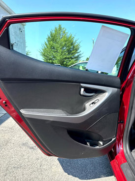 Used 2014 Hyundai Elantra Limited image 19
