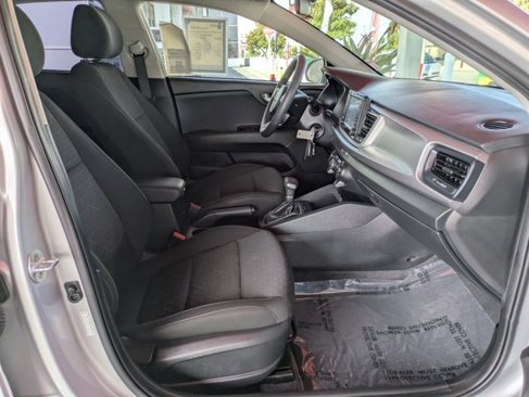 Used 2020 Kia Rio S image 5