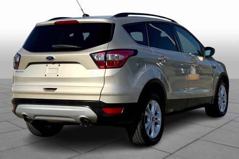 Used 2017 Ford Escape SE w/ SE Leather Comfort Package image 12