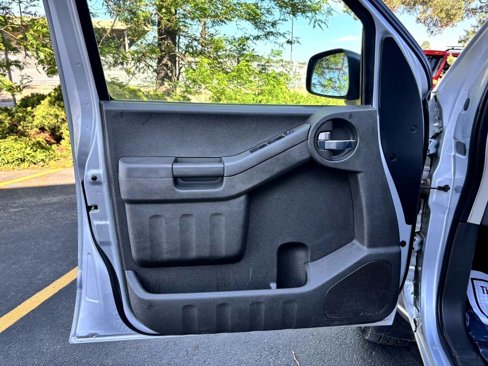 Used 2015 Nissan Xterra PRO-4X w/ Pro-4x Leather Package image 16