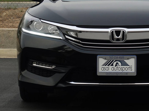 Used 2016 Honda Accord Sport image 3