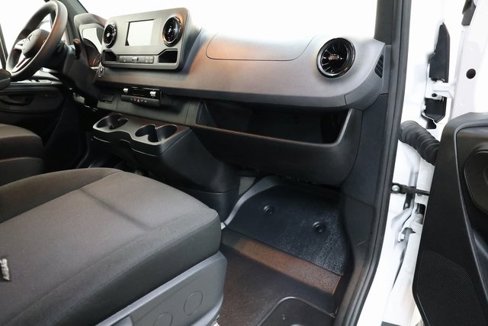 Used 2024 Mercedes-Benz Sprinter 2500 image 80