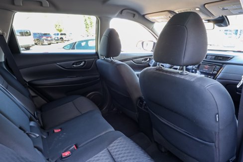 Used 2019 Nissan Rogue SV image 17