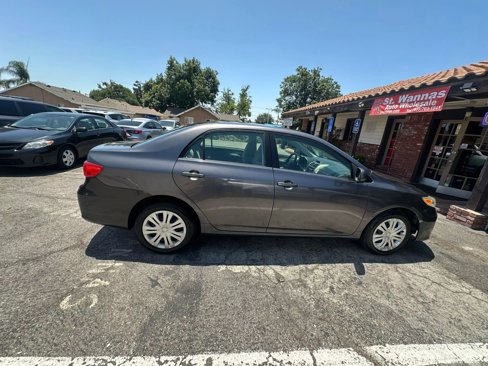 Used 2013 Toyota Corolla LE Special Edition image 7