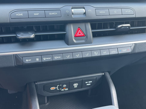 New 2025 Kia K4 LXS image 16