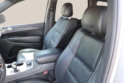 Used 2015 Jeep Grand Cherokee Limited w/ Trailer Tow Group IV image 12