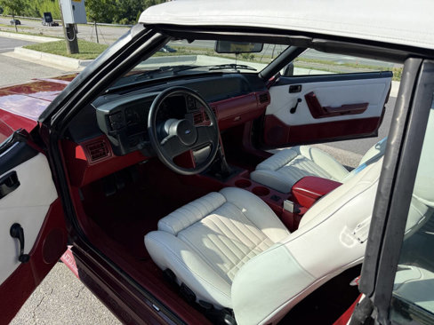 Used 1988 Ford Mustang GT image 25