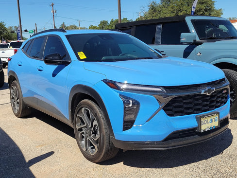 Used 2024 Chevrolet Trax RS w/ Sunroof Package image 4