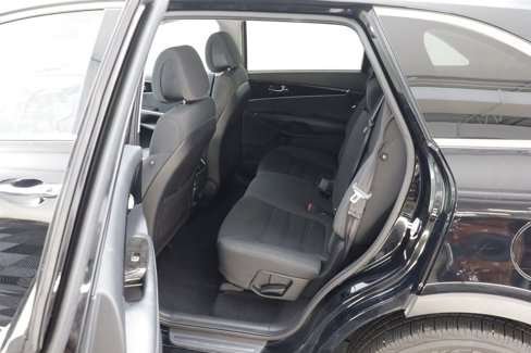 Used 2016 Kia Sorento L image 17