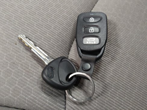 Used 2018 Hyundai Elantra SEL image 32