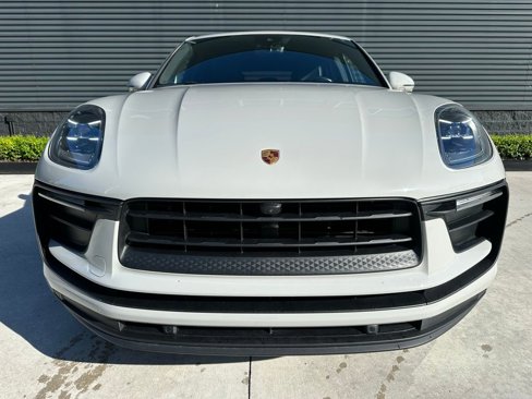 Used 2022 Porsche Macan image 8