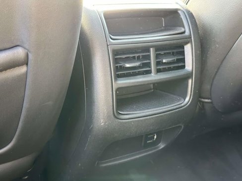 Used 2017 Cadillac XT5 Luxury w/ Driver Awareness Package image 18
