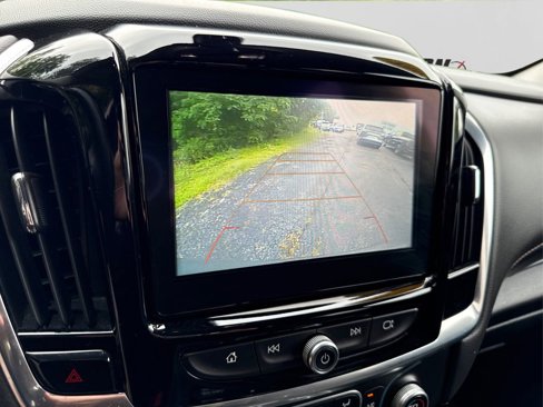 Used 2018 Chevrolet Traverse LT image 30
