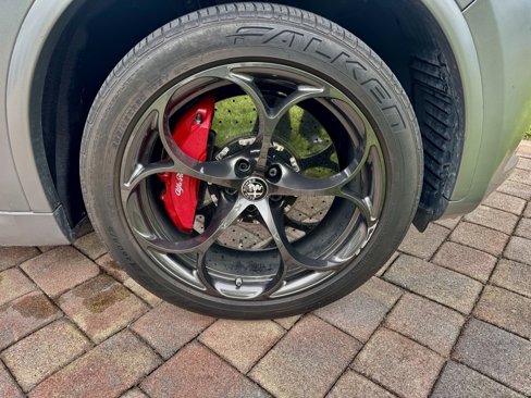 Used 2019 Alfa Romeo Stelvio Quadrifoglio image 8